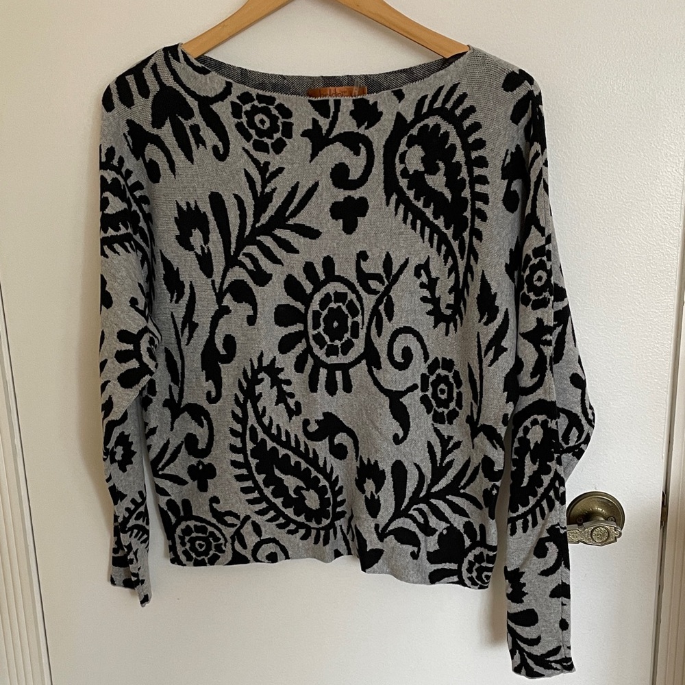 Size L Belldini Black and Gray Patterned Women's Sweater